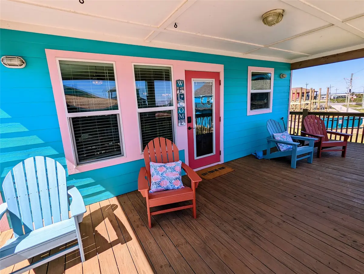 975 Fisherman Drive S, Bolivar Peninsula, TX 77650 - #1