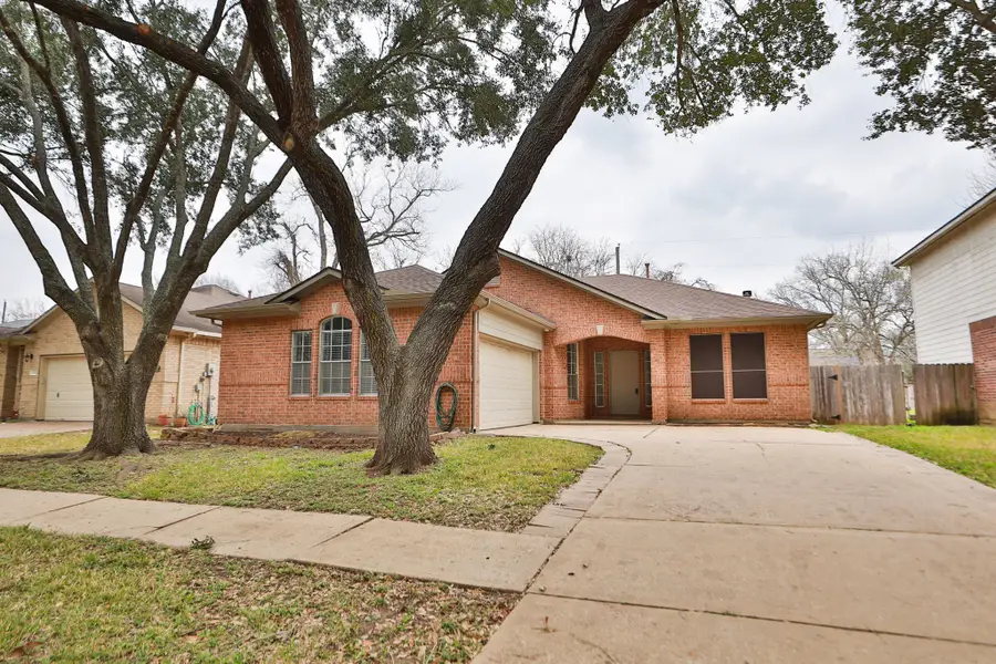 1126 Colonial Heights Drive, Richmond, TX 77406 - #2