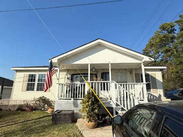 97 White Sands Drive, Kingwood, TX 77339