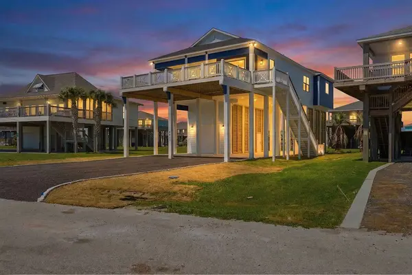 4411 Strand Avenue, Port Bolivar, TX 77650