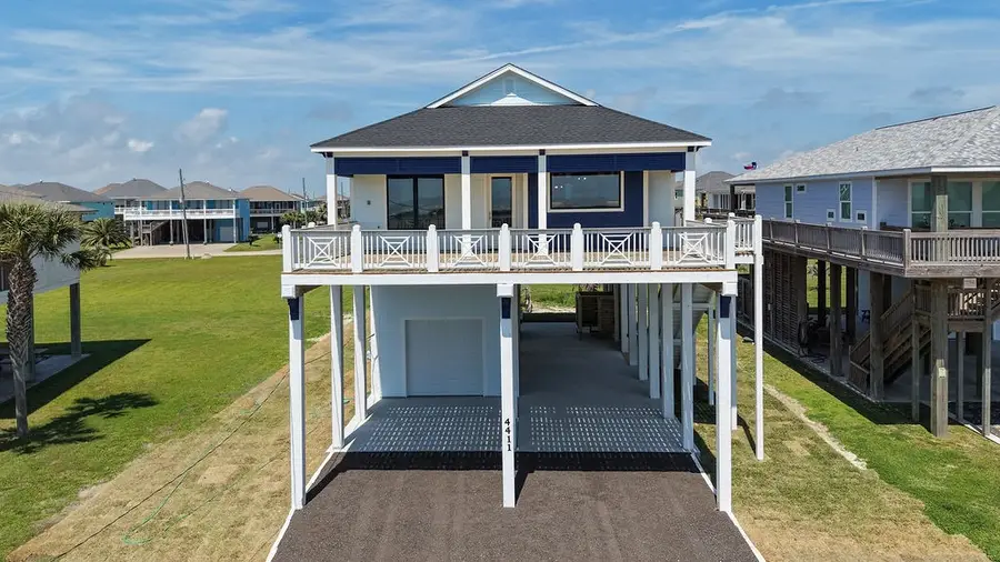 4411 Strand Avenue, Port Bolivar, TX 77650 - #3