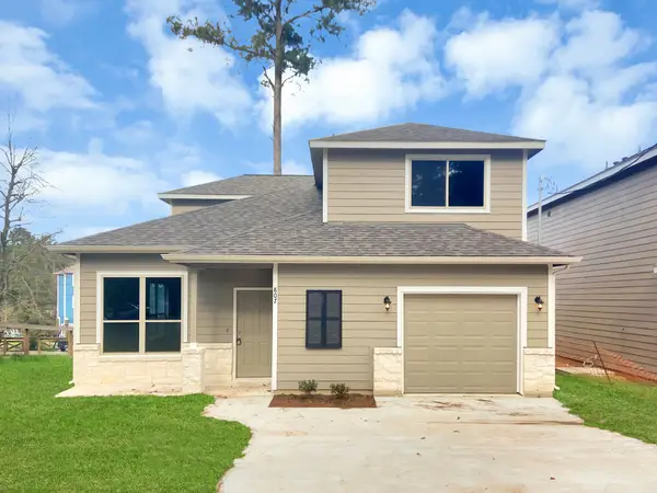 807 Comanche Road, Conroe, TX 77316