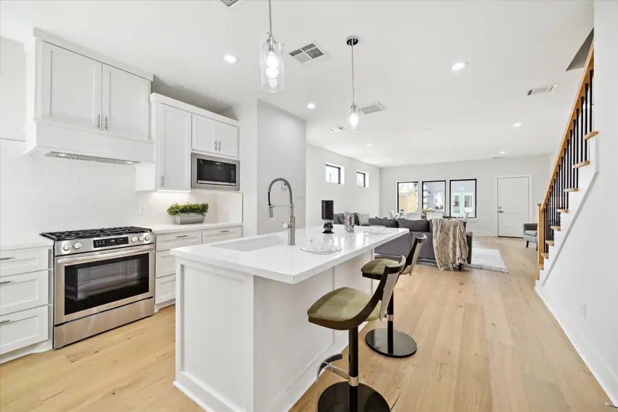 2207 Stevens St, Houston, TX 77026 - Image #3