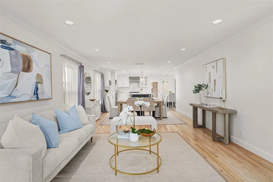 4710 Laurel Street, Bellaire, TX 77401 - Image #2