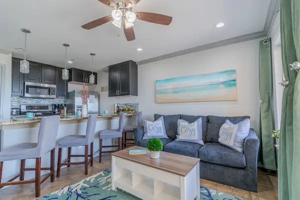 9520 Seawall Boulevard #318, Galveston, TX 77554