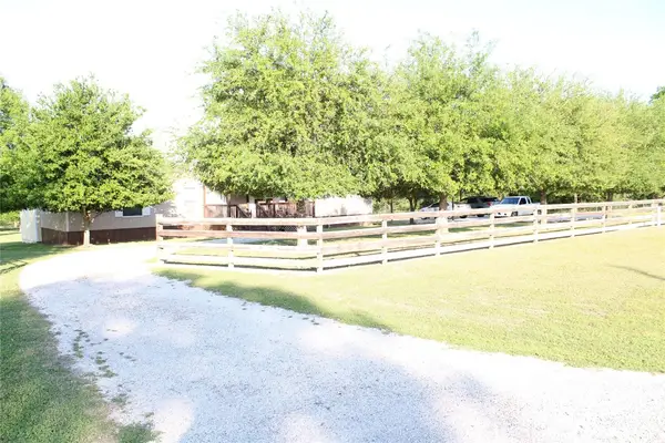 644 Fm 2679 Road, Brenham, TX 77833