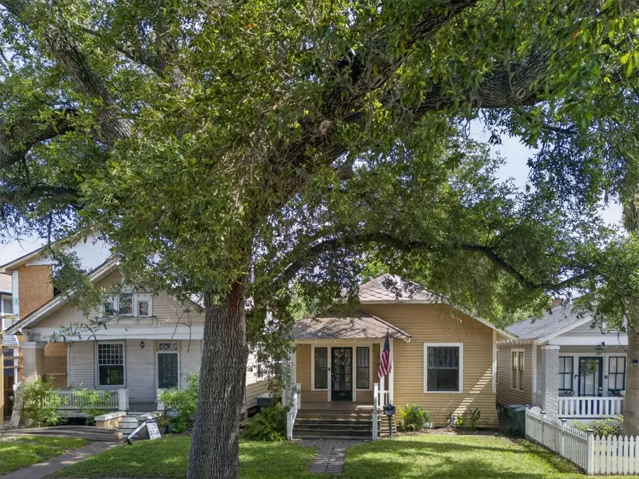 3617 Avenue O 1/2, Galveston, TX 77550 - #2