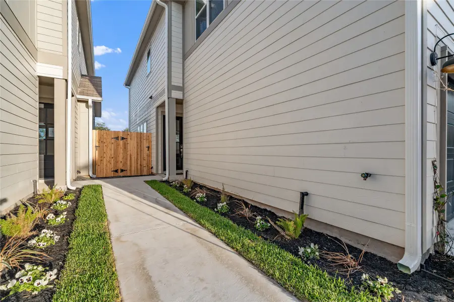 6451 Rena Street, Houston, TX 77092 - #3