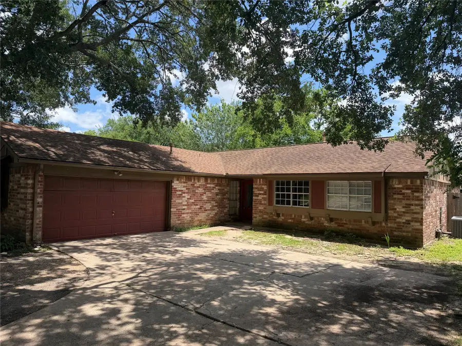 418 Merriweather Street, Houston, TX 77598 - #2