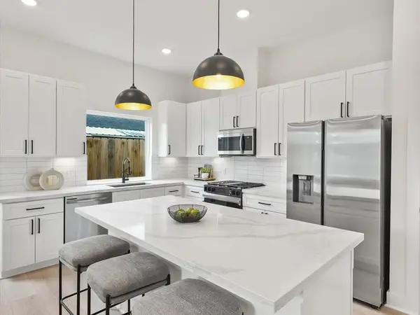 241 Rebecca Street #B, Houston, TX 77022