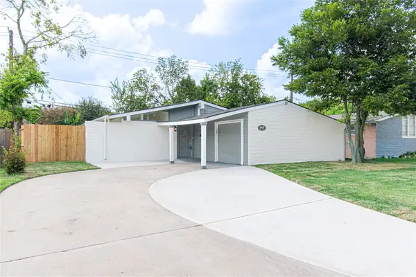 2635 Knotty Oaks Trail, Houston, TX 77045