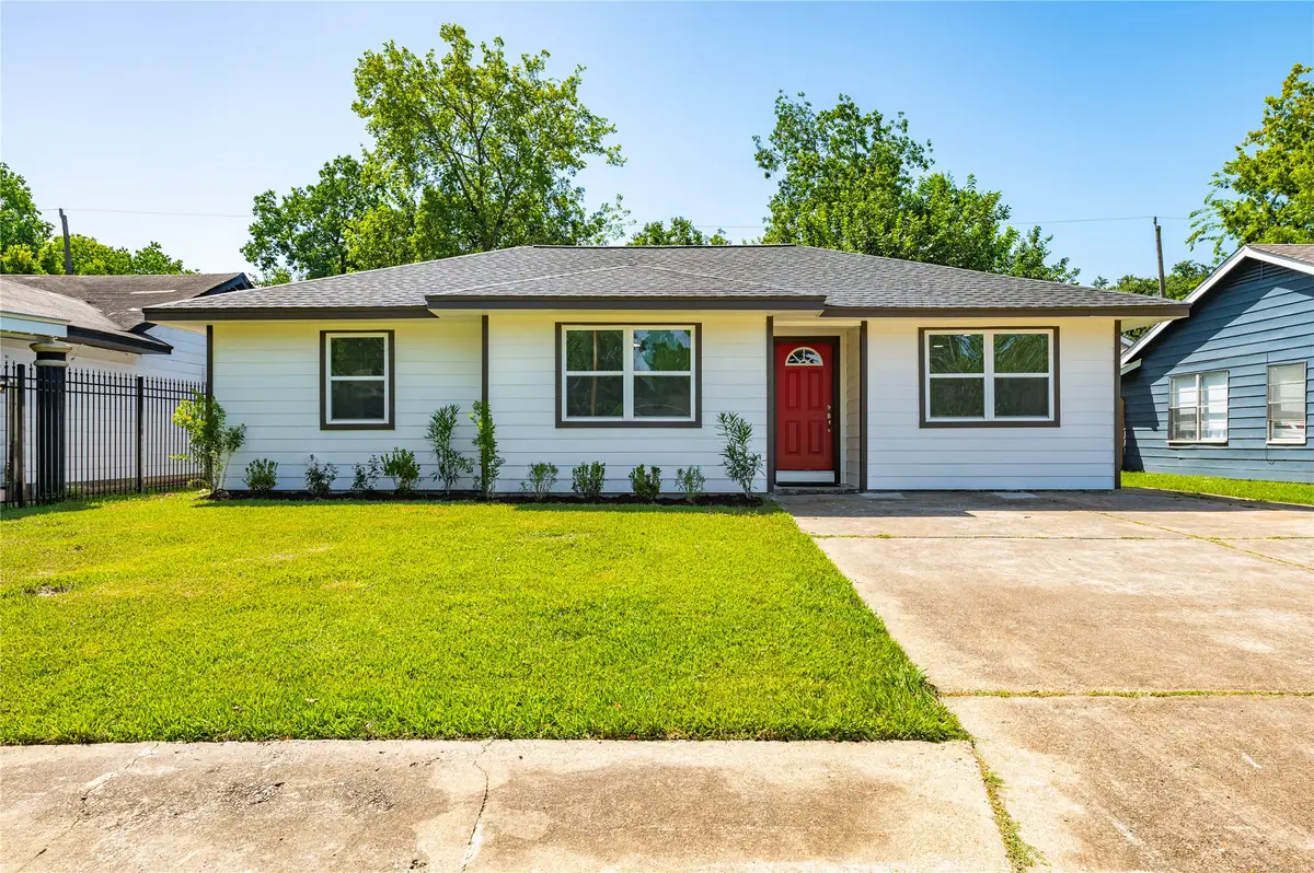 2410 Huntington Drive, Pasadena, TX 77506 - #1
