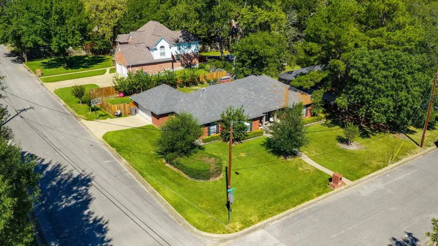 1501 Azalea Drive, Lufkin, TX 75904 - #2
