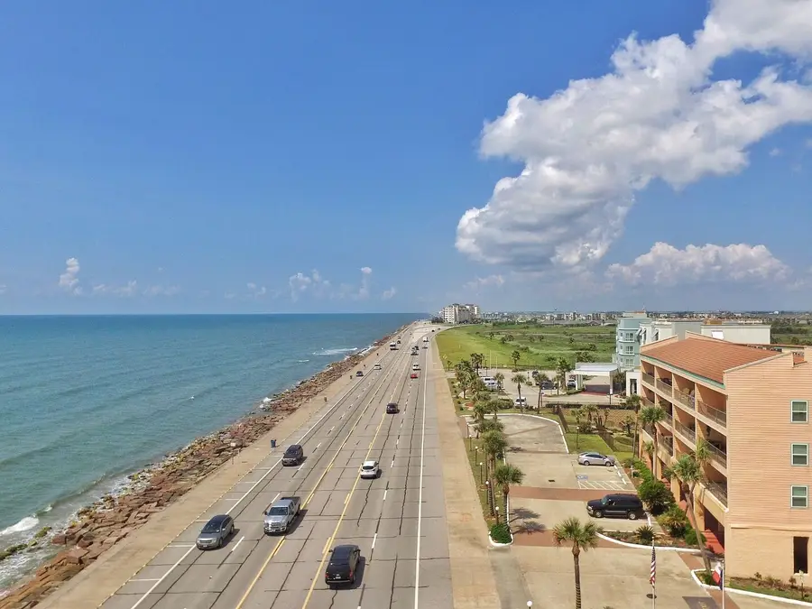 9520 Seawall Boulevard #225, Galveston, TX 77554 - #2