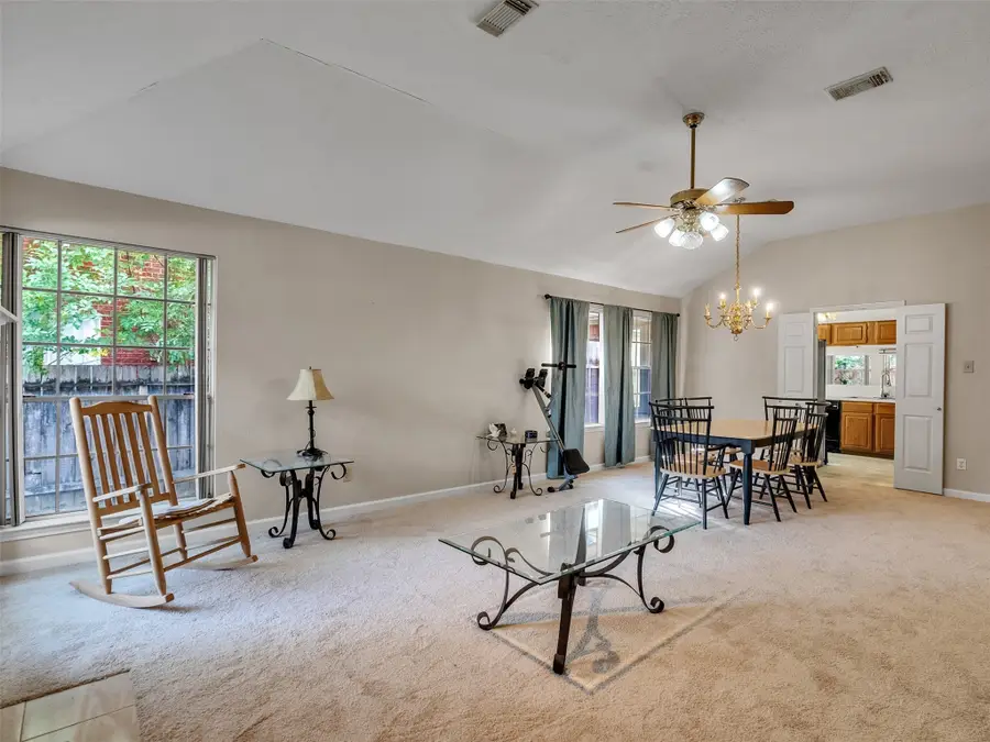 2902 Hollow Creek Drive, Houston, TX 77082 - Image #2