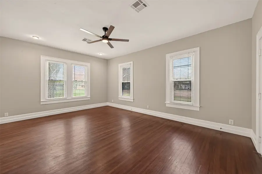 2508 6th Street, Bay City, TX 77414 - #3