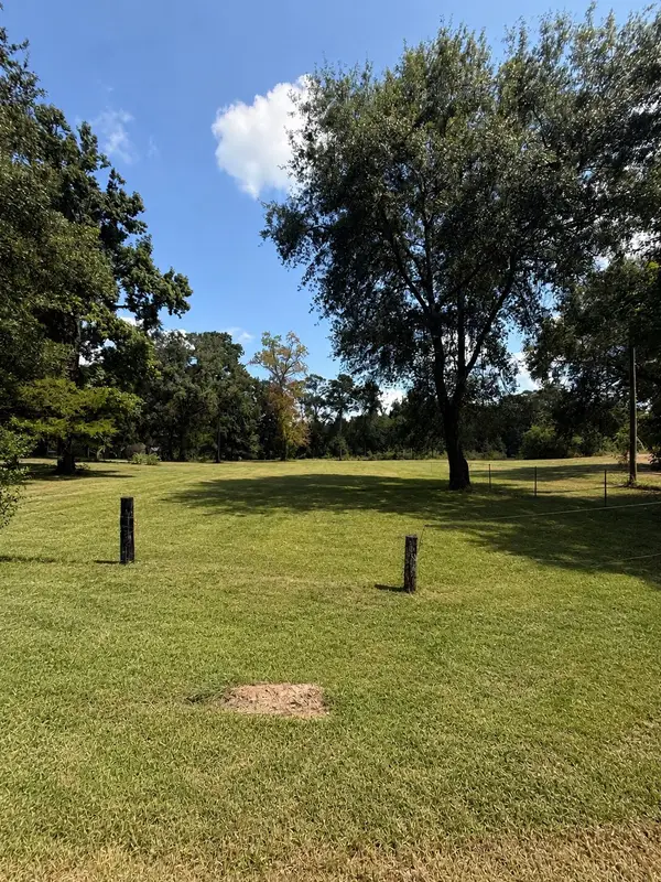 178 Midway Road, Cleveland, TX 77328