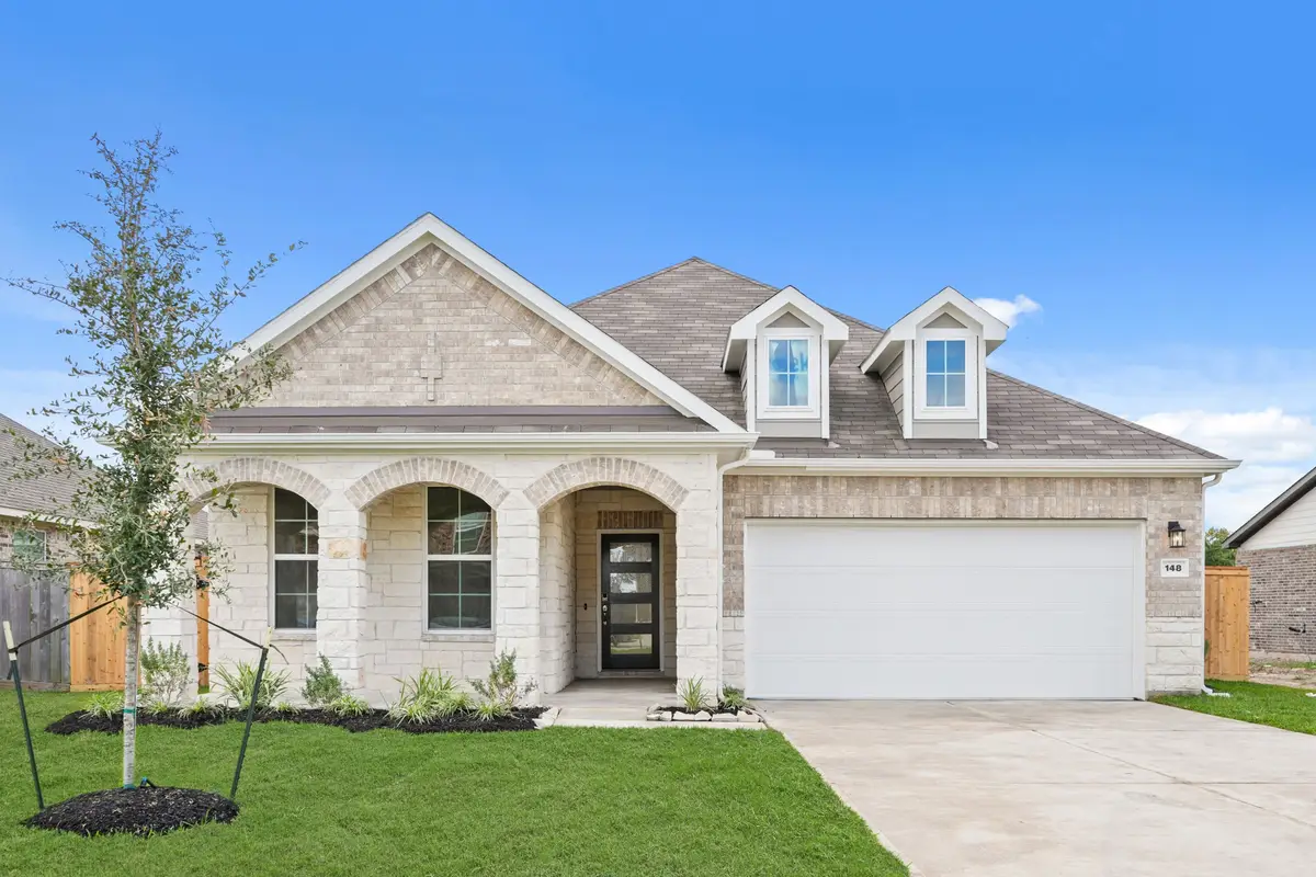 148 Bayou Bend Boulevard, Angleton, TX 77515 - Image #1
