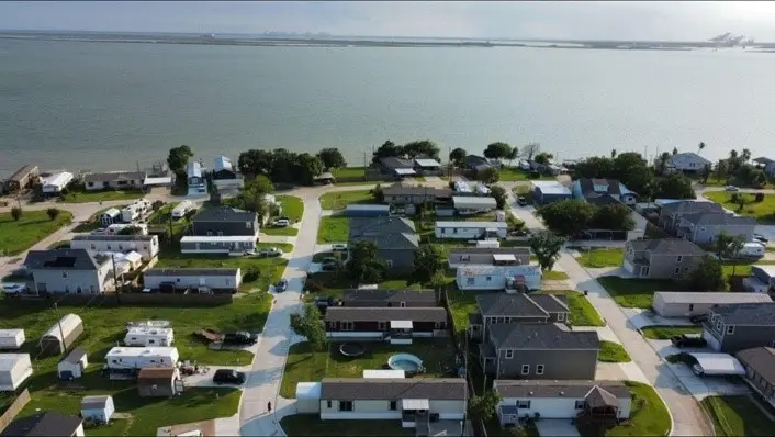 134 Egret Canal S, Baytown, TX 77523 - #2