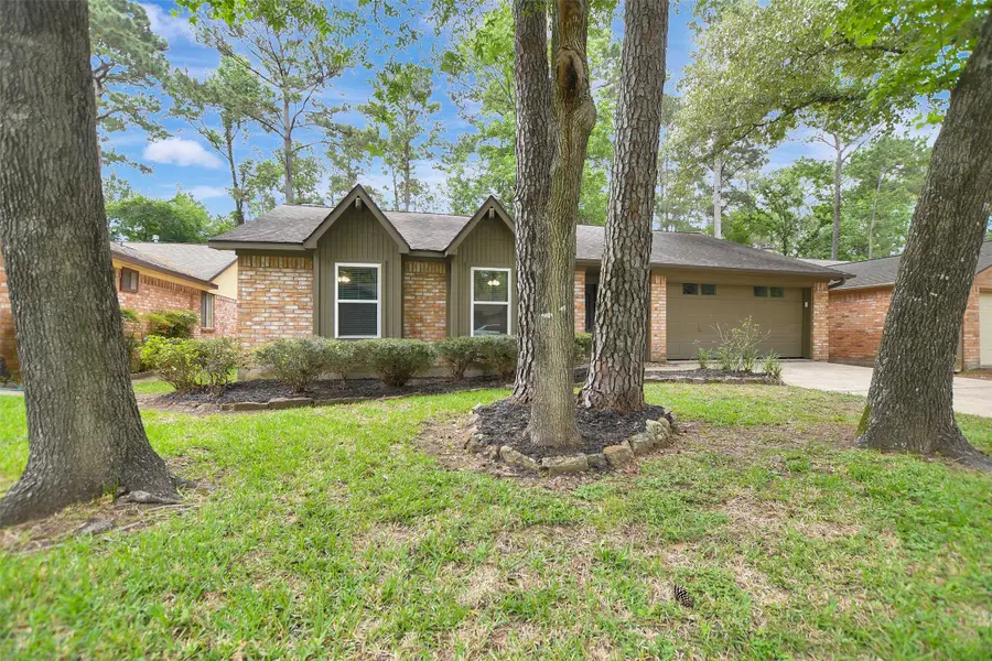 106 N Woodstock Circle Drive, The Woodlands, TX 77381 - #2