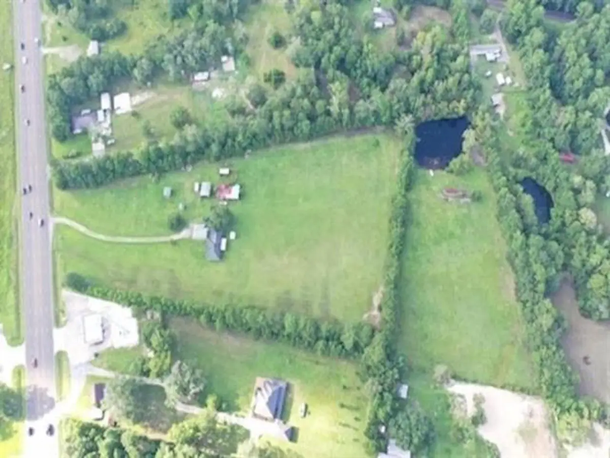 322 N Lhs Drive, Lumberton, TX 77657 - Image #1