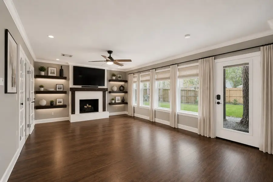 5 N Deerfoot Circle, The Woodlands, TX 77380 - #2