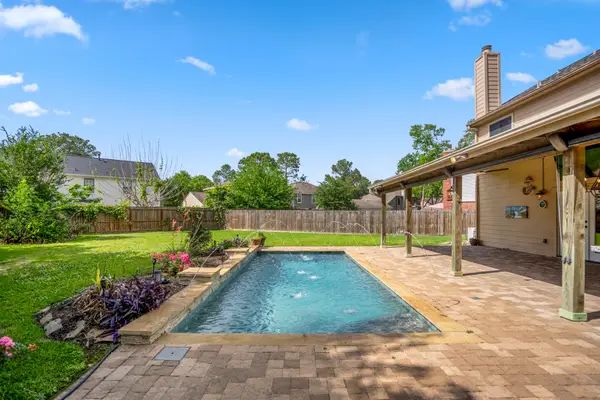 807 Noble Springs Road, Houston, TX 77062