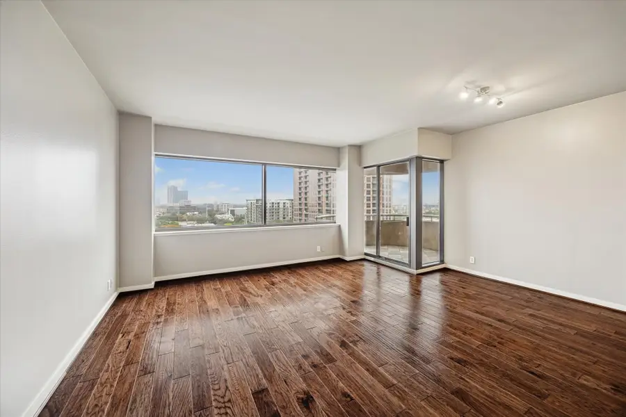 5000 Montrose Boulevard #10B, Houston, TX 77006 - Image #3