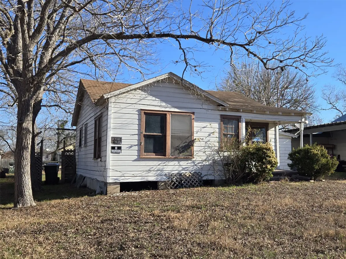 508 E French Street, Cuero, TX 77954 - #1