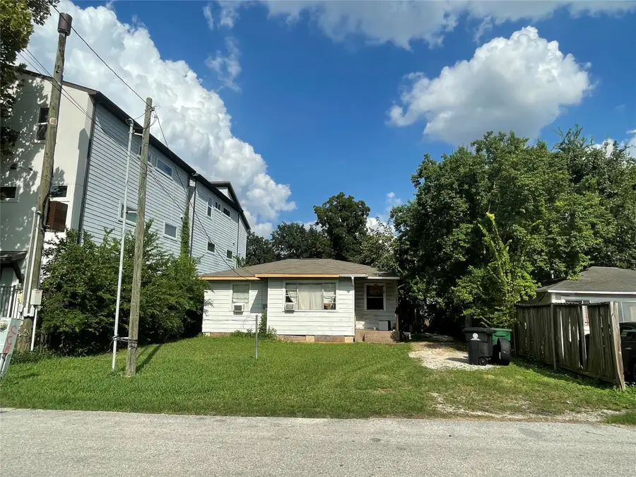 3718 Robertson Street, Houston, TX 77009 - #3