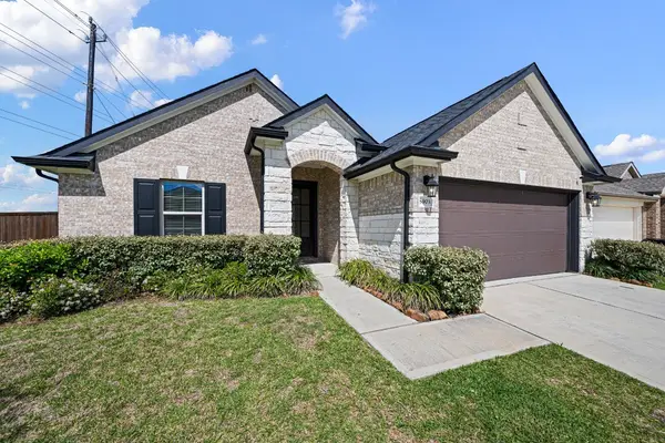 8903 Brazos Drive, Baytown, TX 77521