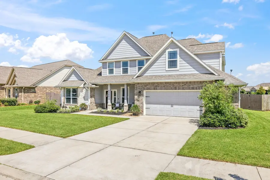 9706 Suffolk Downs Drive, Monterey Belvieu, TX 77523 - #2