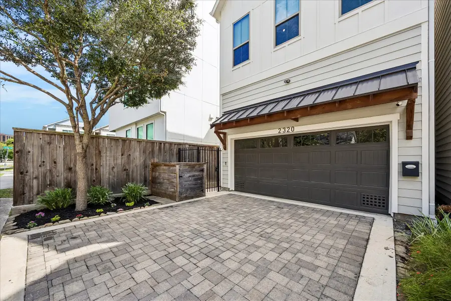 2320 Couch Street, Houston, TX 77008 - #2