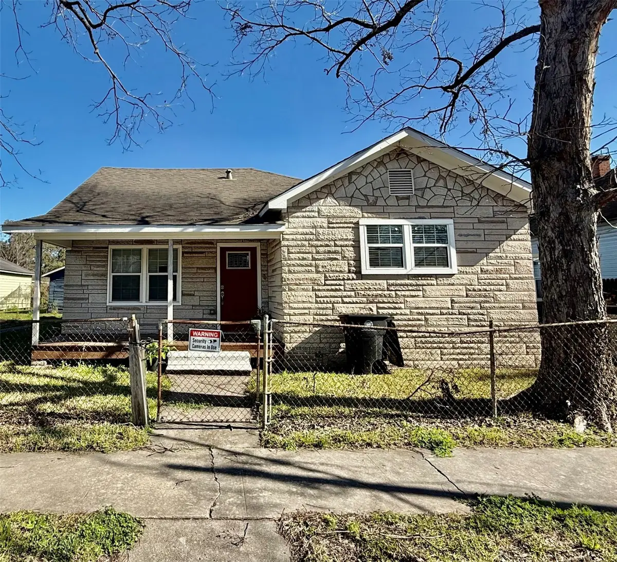 7125 Avenue E, Houston, TX 77011 - Image #1