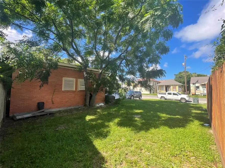 1205 29th, Galveston, TX 77550 - Image #2