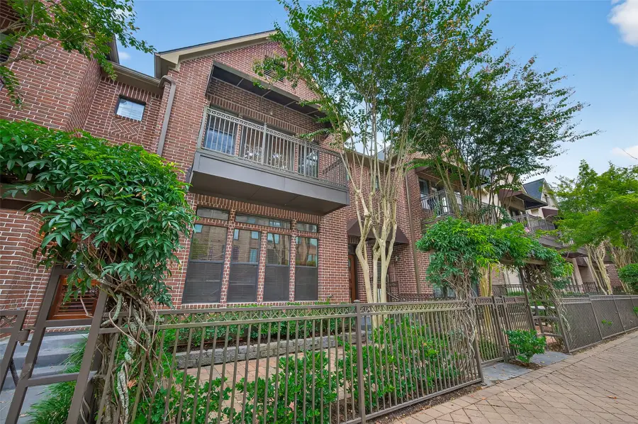 28 Riva Row, Spring, TX 77380 - Image #2