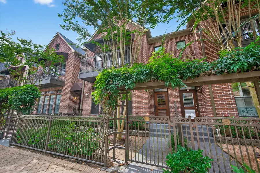 28 Riva Row, Spring, TX 77380 - Image #3