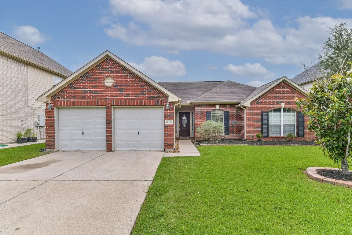 10510 Eagle Rock Court, La Porte, TX 77571 - #1