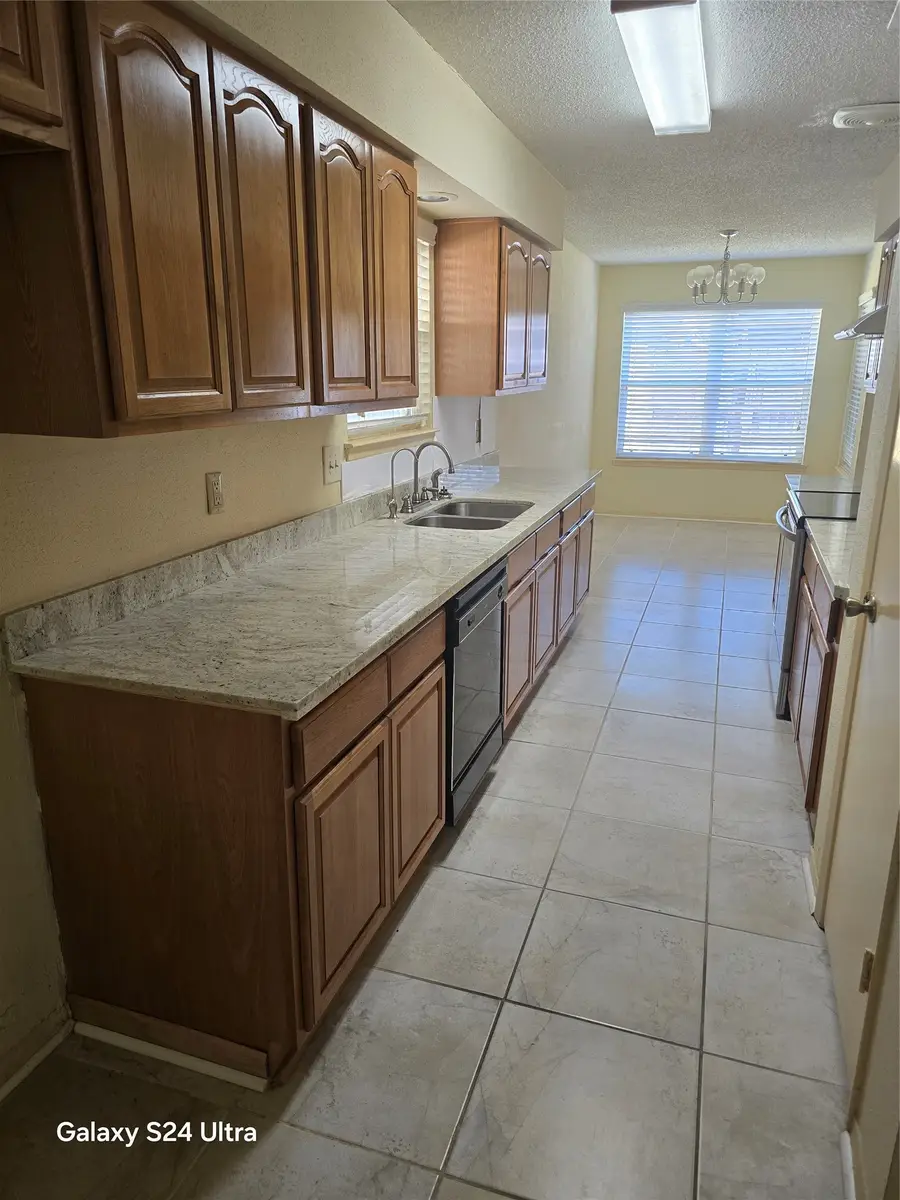 6203 Gladewell Drive, Houston, TX 77072 - Image #3