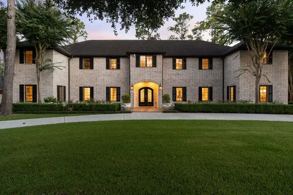 11407 Holidan Way, Hedwig Village, TX 77024