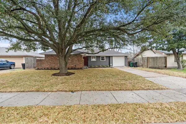 8322 Glen Valley Drive, Houston, TX 77061