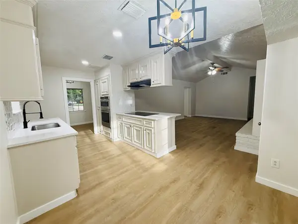 6734 Indian Lake Drive, Missouri City, TX 77489