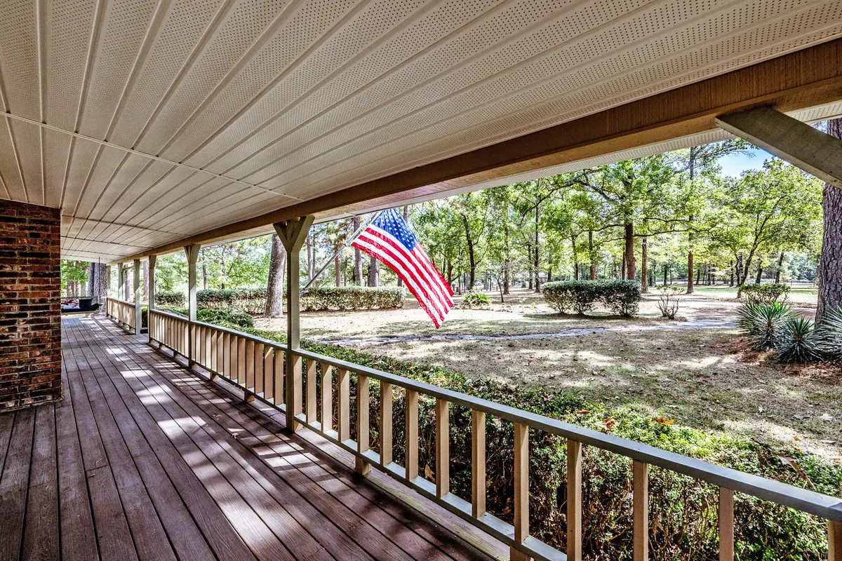 209 Raven Wood Street, Huntsville, TX 77320 - Image #1