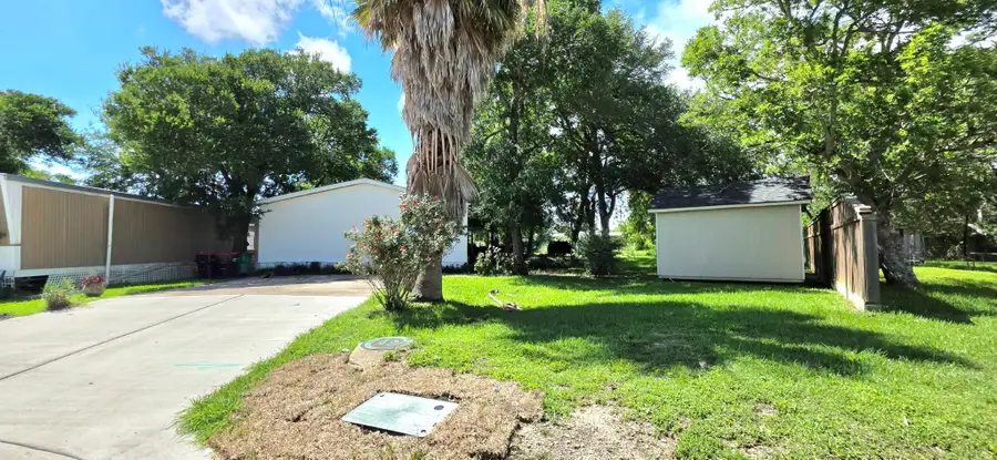 122 Bluebill Bay North, Baytown, TX 77523 - #2