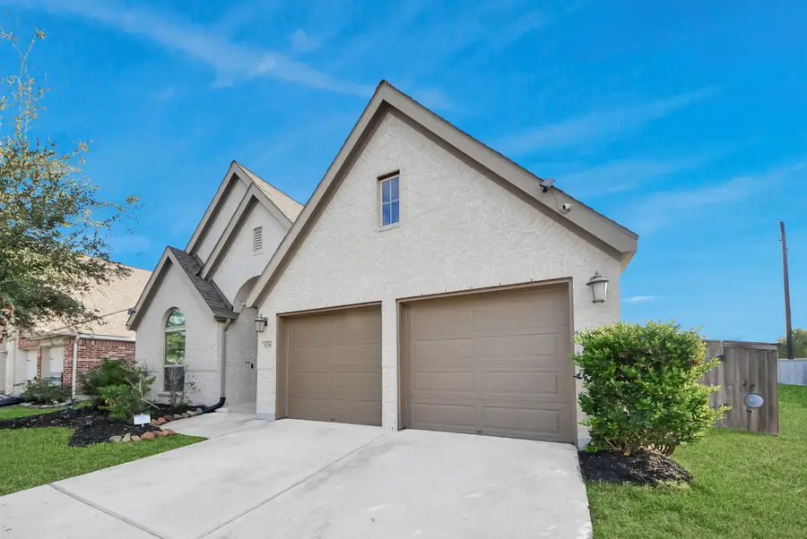 9238 Lakeshores Lagoon Lane, Cypress, TX 77433 - Image #2