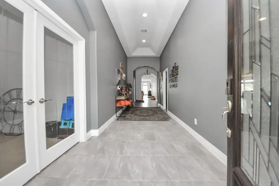 9238 Lakeshores Lagoon Lane, Cypress, TX 77433 - Image #3