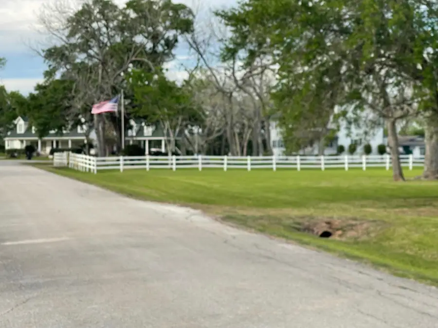 335 Carroll Roads E, Richmond, TX 77469 - #3