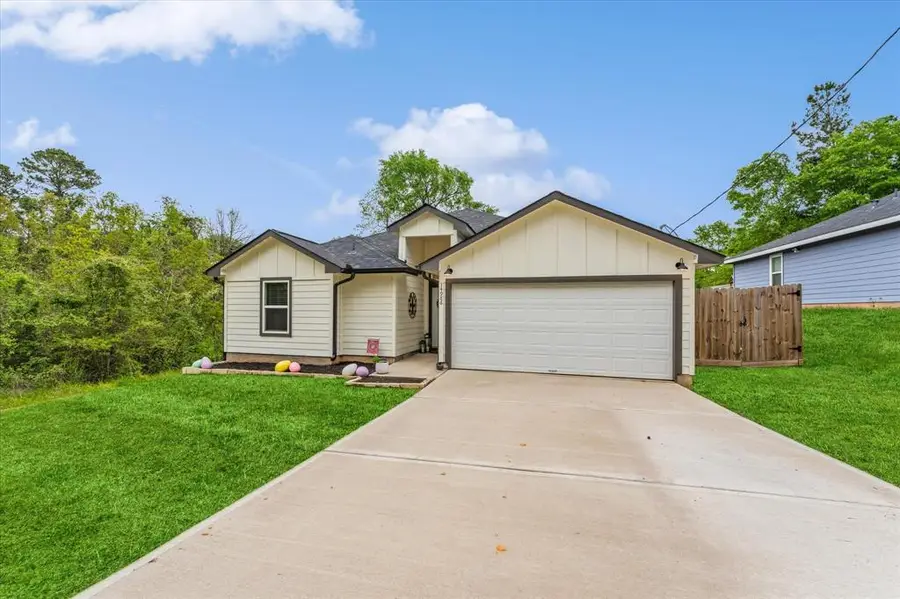 14986 Indian Hill Trail, Willis, TX 77378 - Image #3