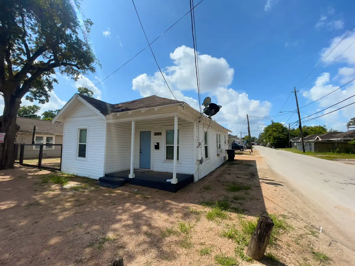 2710 Brewster Street, Houston, TX 77026 - #1