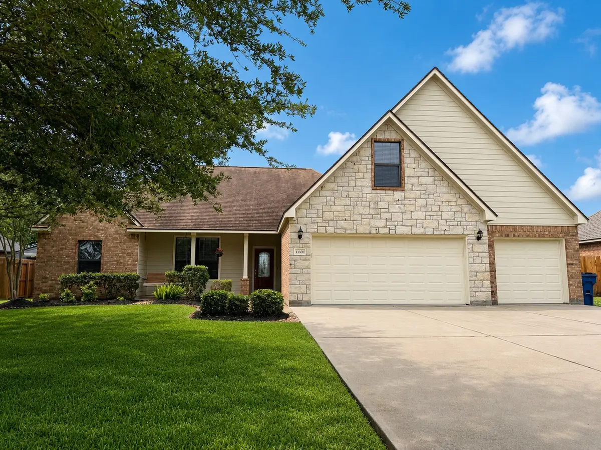 1448 S Bluebonnet Lane, Angleton, TX 77515 - #1